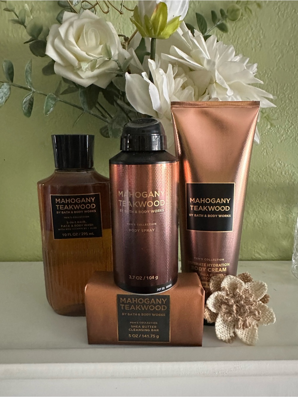 Bath & Body Works Mahogany Teakwood Set - Bronze, Brown, Black